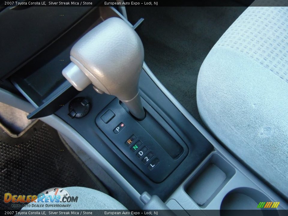 2007 Toyota Corolla LE Silver Streak Mica / Stone Photo #25