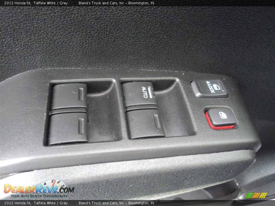 2013 Honda Fit Taffeta White / Gray Photo #9