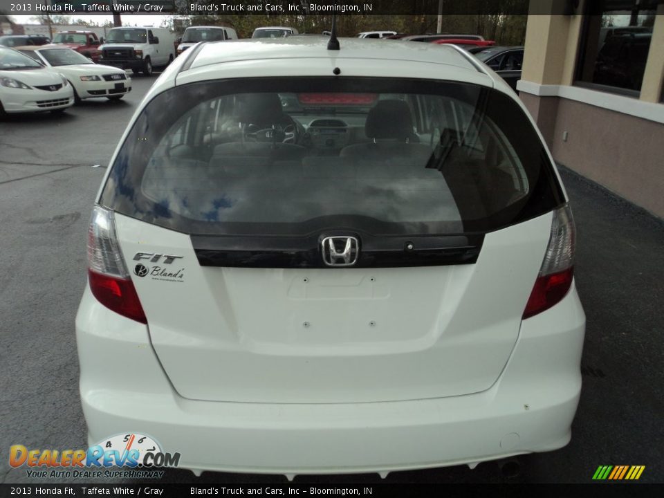 2013 Honda Fit Taffeta White / Gray Photo #18