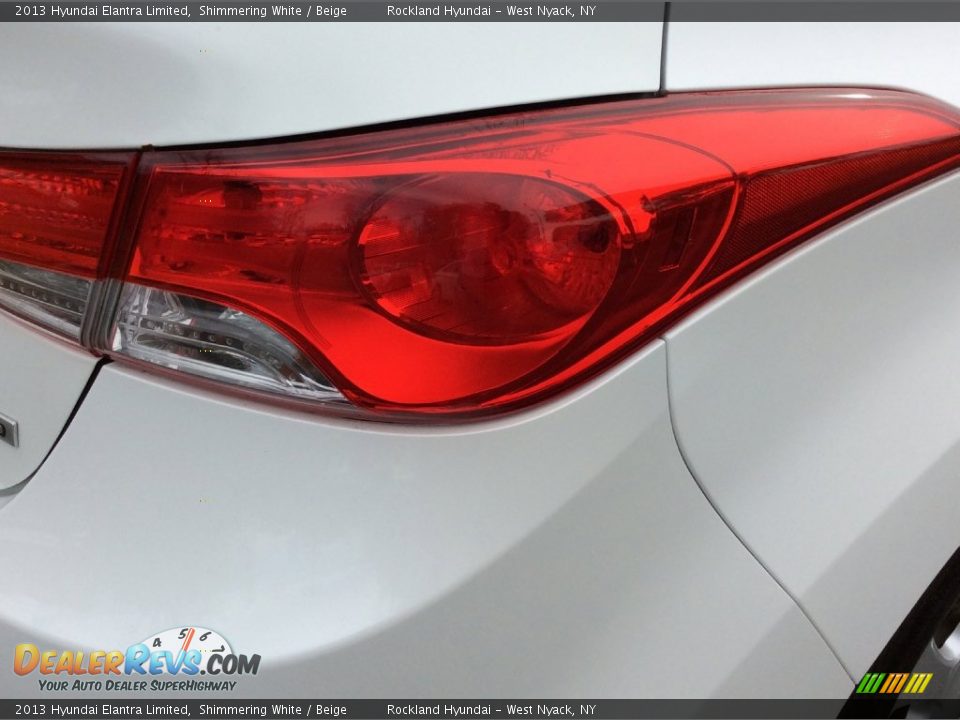 2013 Hyundai Elantra Limited Shimmering White / Beige Photo #21