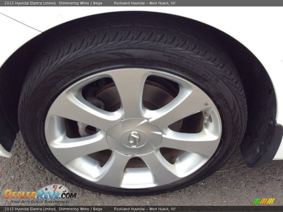 2013 Hyundai Elantra Limited Shimmering White / Beige Photo #27