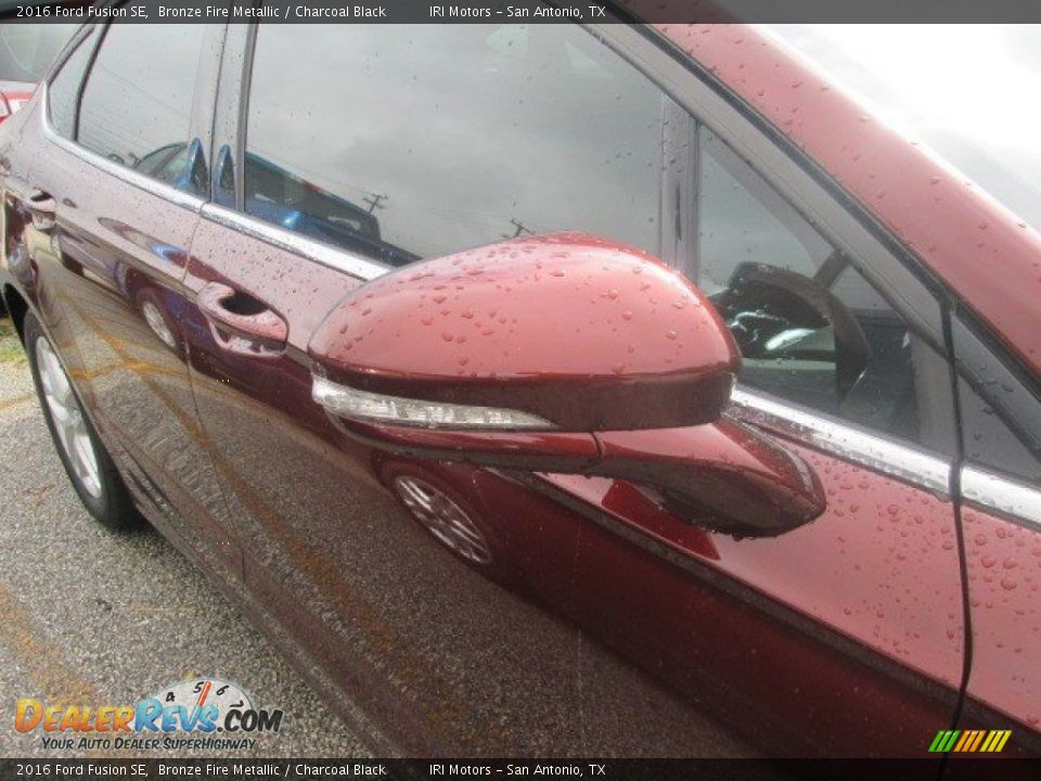 2016 Ford Fusion SE Bronze Fire Metallic / Charcoal Black Photo #4