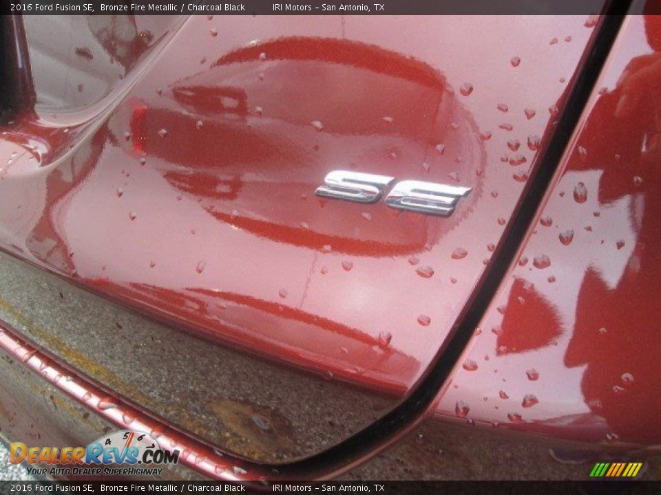 2016 Ford Fusion SE Bronze Fire Metallic / Charcoal Black Photo #12