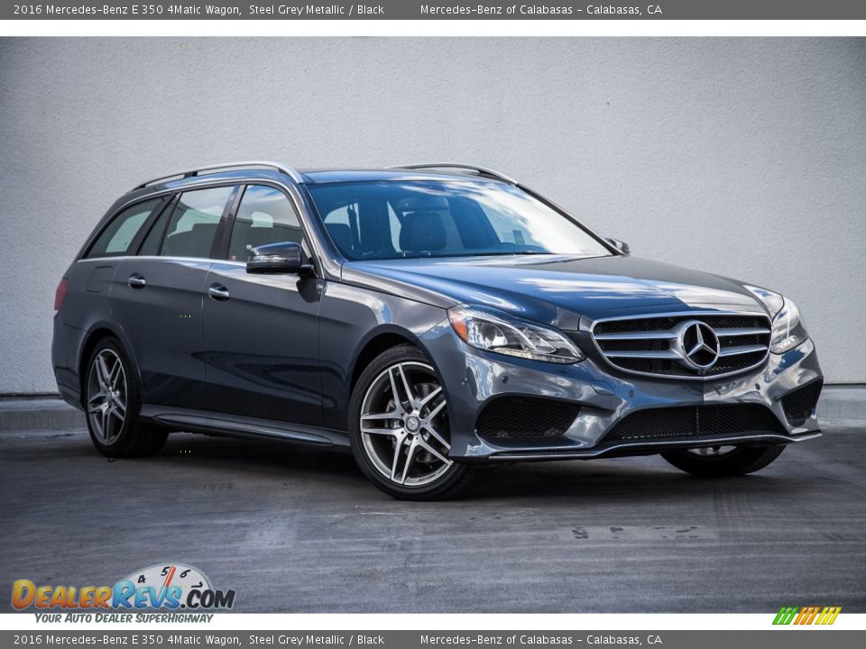 Front 3/4 View of 2016 Mercedes-Benz E 350 4Matic Wagon Photo #12