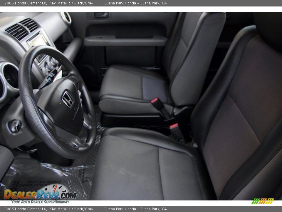 2006 Honda Element LX Kiwi Metallic / Black/Gray Photo #3
