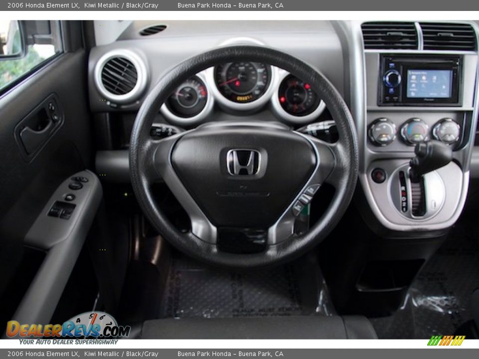 2006 Honda Element LX Kiwi Metallic / Black/Gray Photo #5