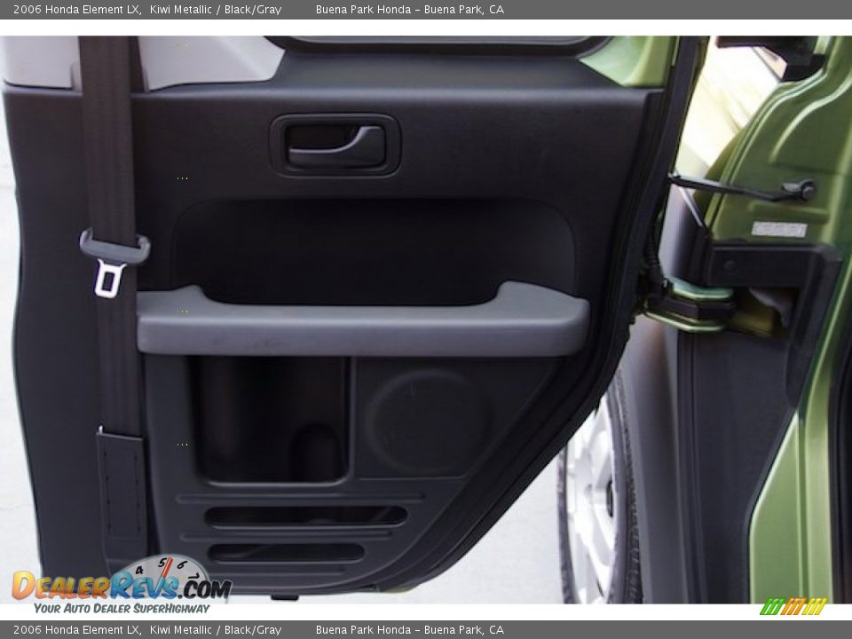 2006 Honda Element LX Kiwi Metallic / Black/Gray Photo #24