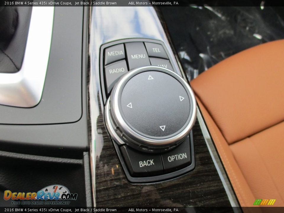 Controls of 2016 BMW 4 Series 435i xDrive Coupe Photo #18