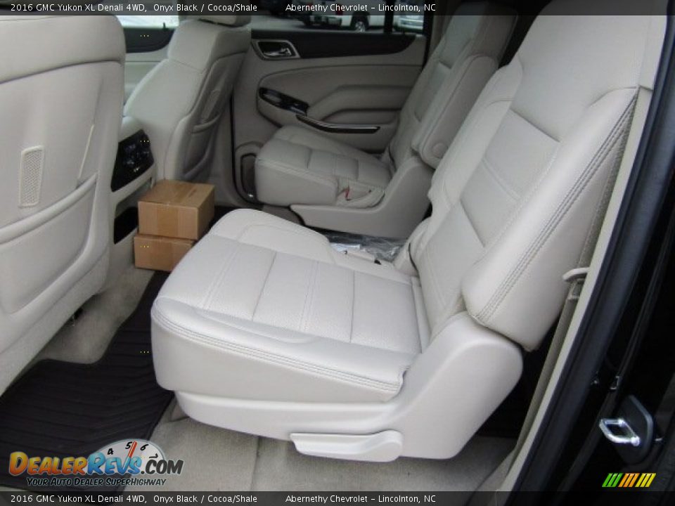 Rear Seat of 2016 GMC Yukon XL Denali 4WD Photo #16