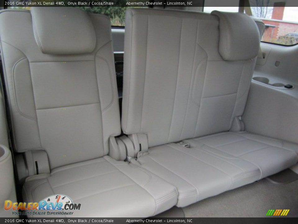 Rear Seat of 2016 GMC Yukon XL Denali 4WD Photo #21