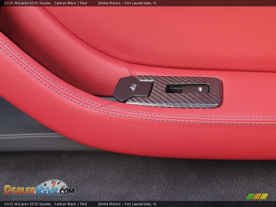 Controls of 2015 McLaren 650S Spyder Photo #5