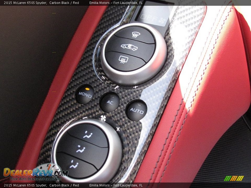Controls of 2015 McLaren 650S Spyder Photo #6