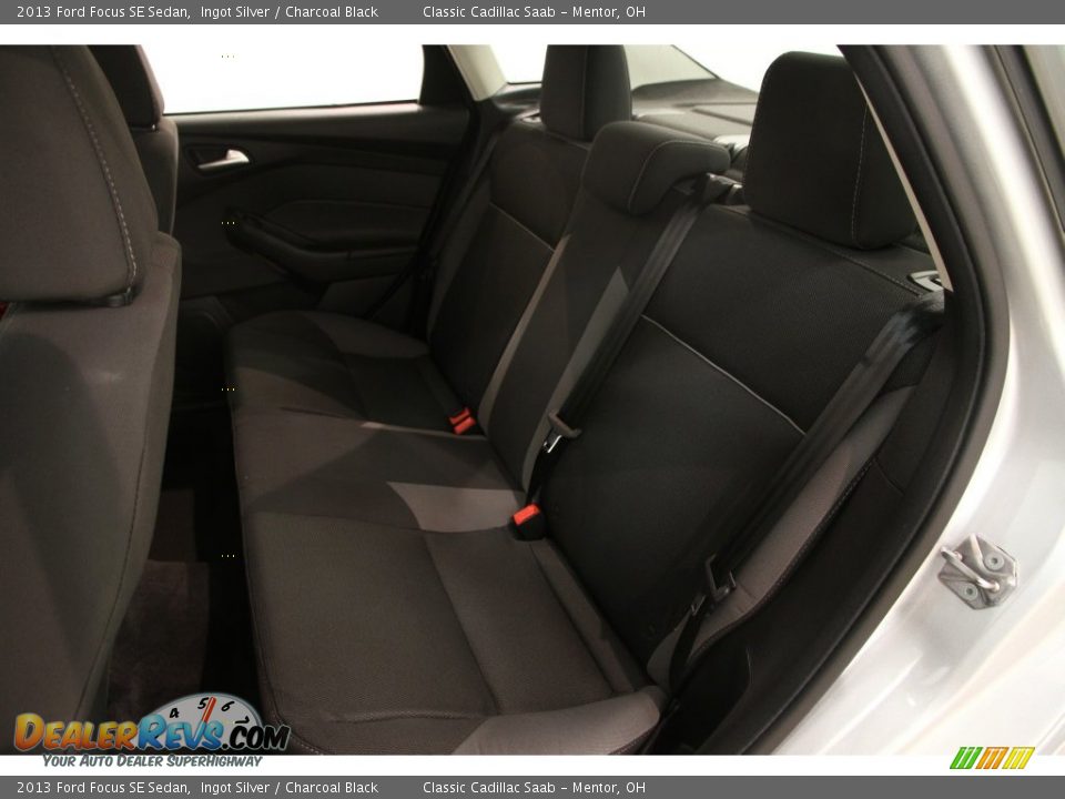 2013 Ford Focus SE Sedan Ingot Silver / Charcoal Black Photo #12