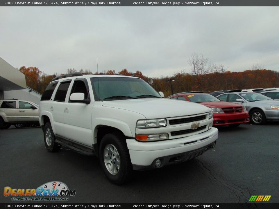Front 3/4 View of 2003 Chevrolet Tahoe Z71 4x4 Photo #9