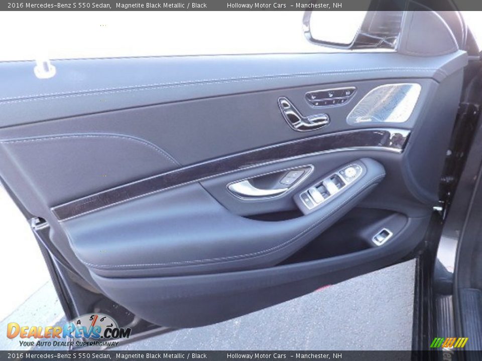 Door Panel of 2016 Mercedes-Benz S 550 Sedan Photo #9