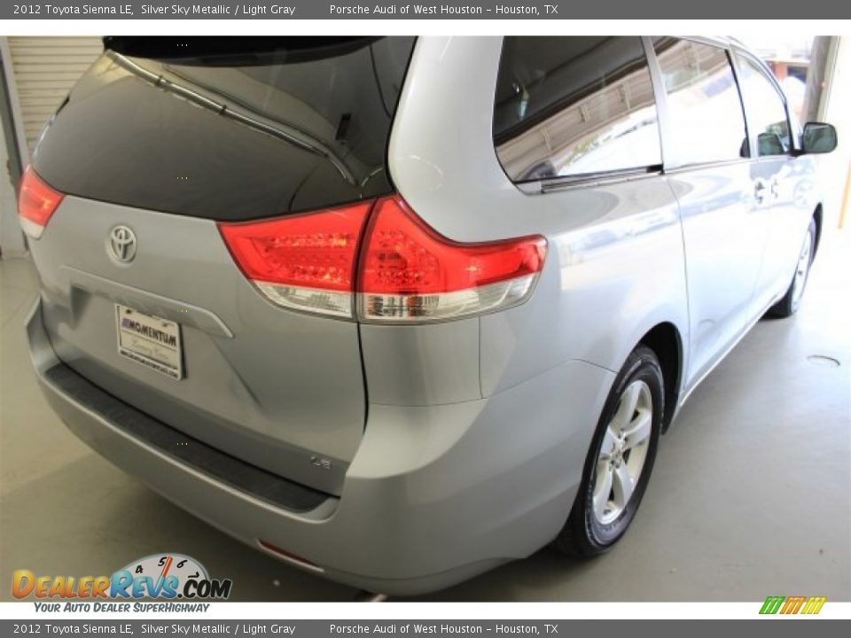 2012 Toyota Sienna LE Silver Sky Metallic / Light Gray Photo #9