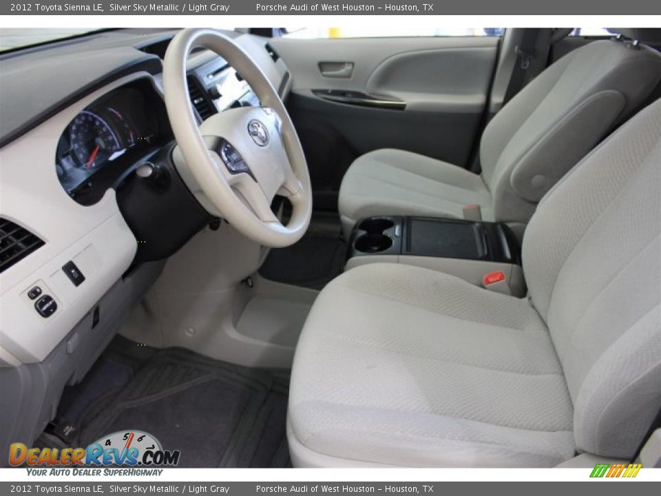 2012 Toyota Sienna LE Silver Sky Metallic / Light Gray Photo #16
