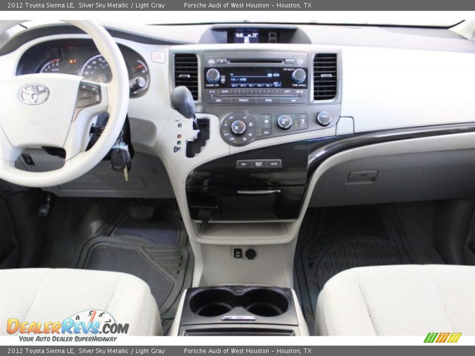 2012 Toyota Sienna LE Silver Sky Metallic / Light Gray Photo #28