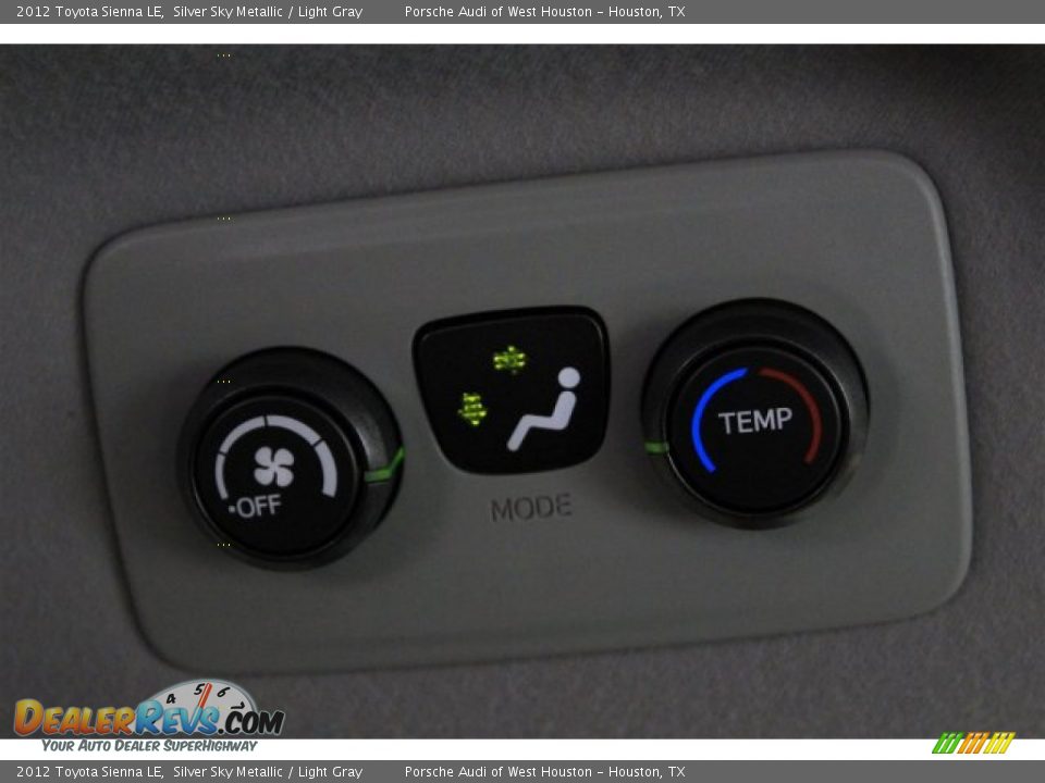 2012 Toyota Sienna LE Silver Sky Metallic / Light Gray Photo #33
