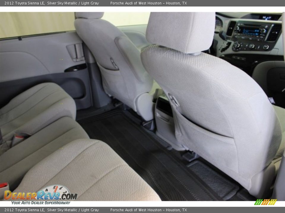 2012 Toyota Sienna LE Silver Sky Metallic / Light Gray Photo #36