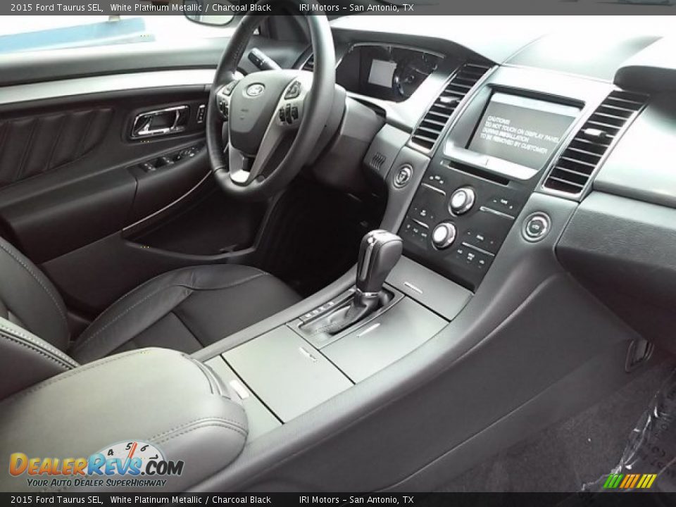 2015 Ford Taurus SEL White Platinum Metallic / Charcoal Black Photo #17