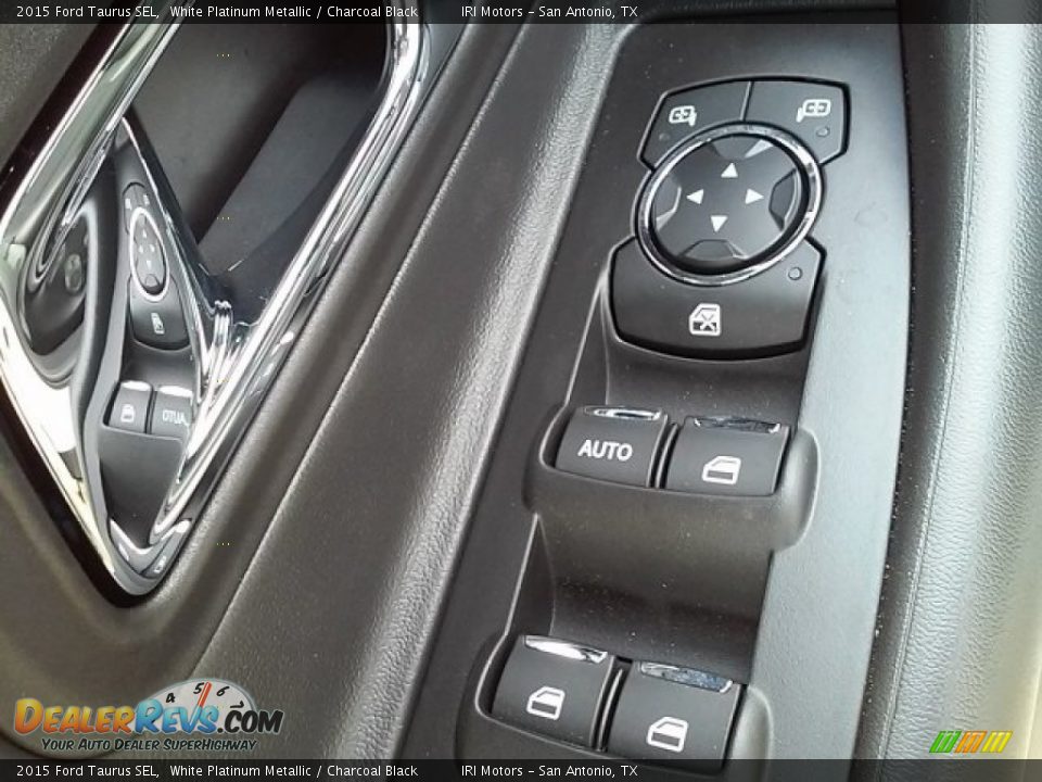 2015 Ford Taurus SEL White Platinum Metallic / Charcoal Black Photo #22