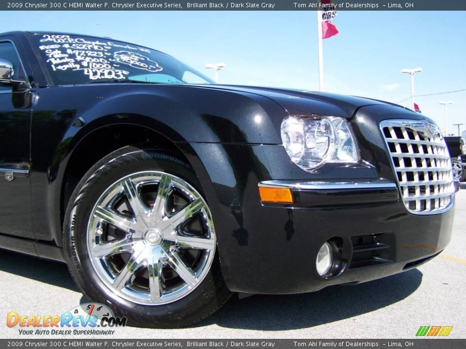 2009 Chrysler 300 C HEMI Walter P. Chrysler Executive Series Brilliant Black / Dark Slate Gray Photo #2