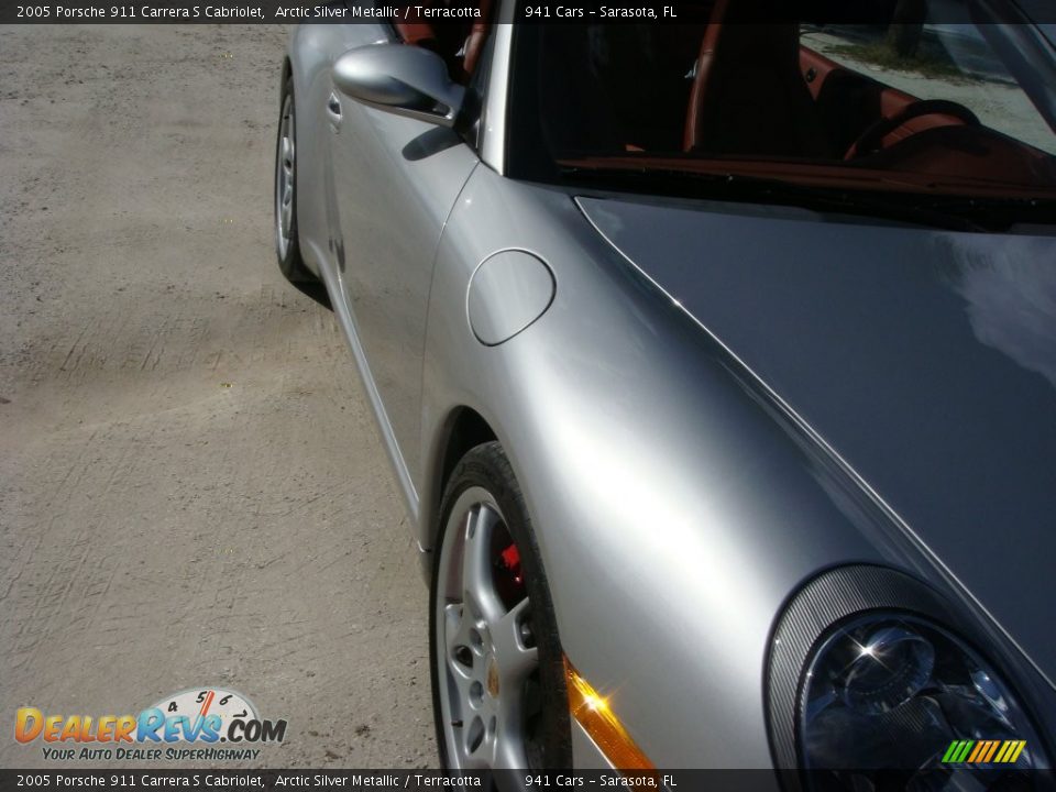 2005 Porsche 911 Carrera S Cabriolet Arctic Silver Metallic / Terracotta Photo #9