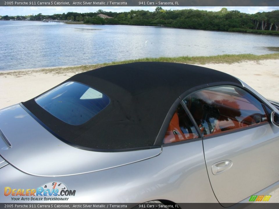2005 Porsche 911 Carrera S Cabriolet Arctic Silver Metallic / Terracotta Photo #28