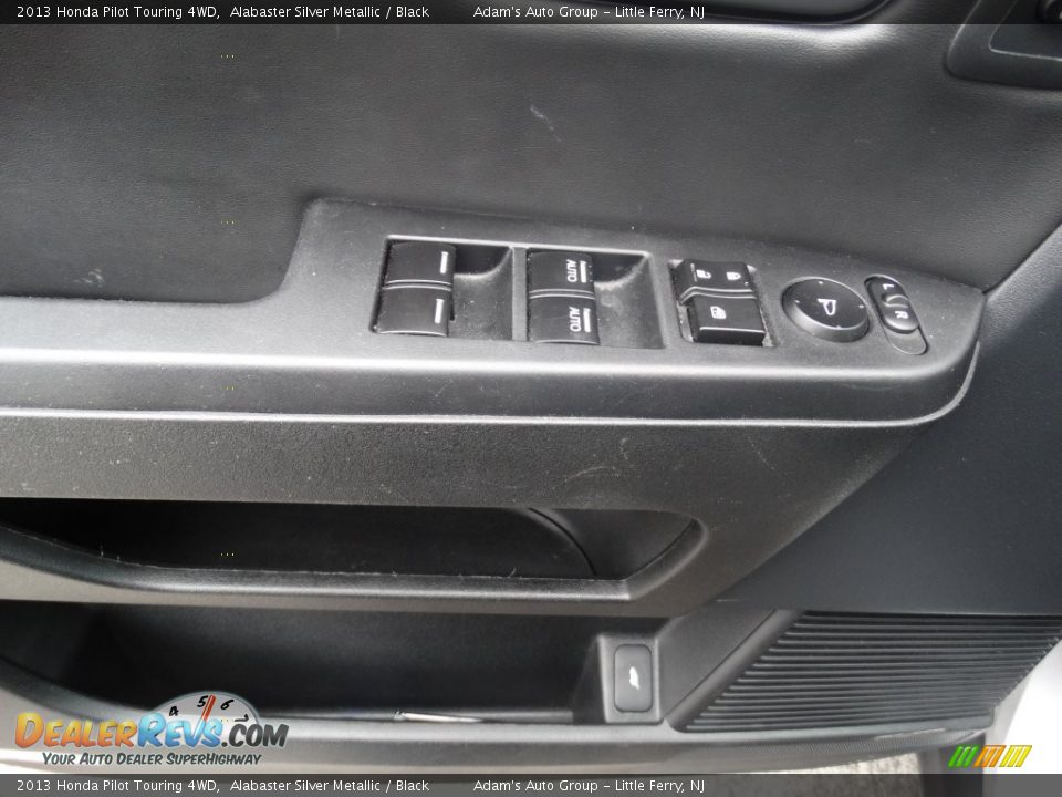 2013 Honda Pilot Touring 4WD Alabaster Silver Metallic / Black Photo #10