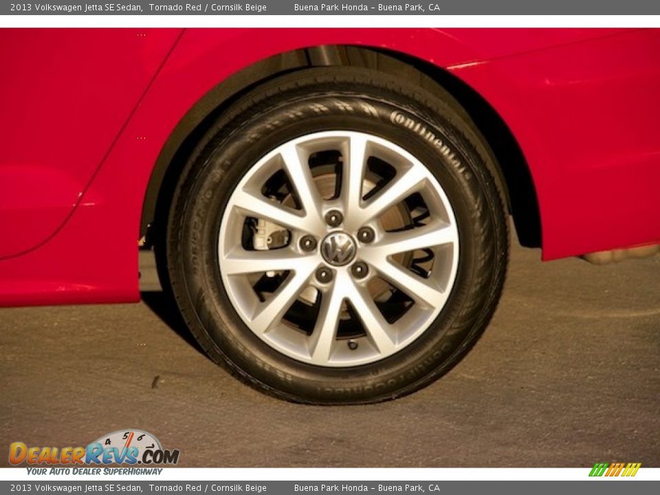 2013 Volkswagen Jetta SE Sedan Tornado Red / Cornsilk Beige Photo #25