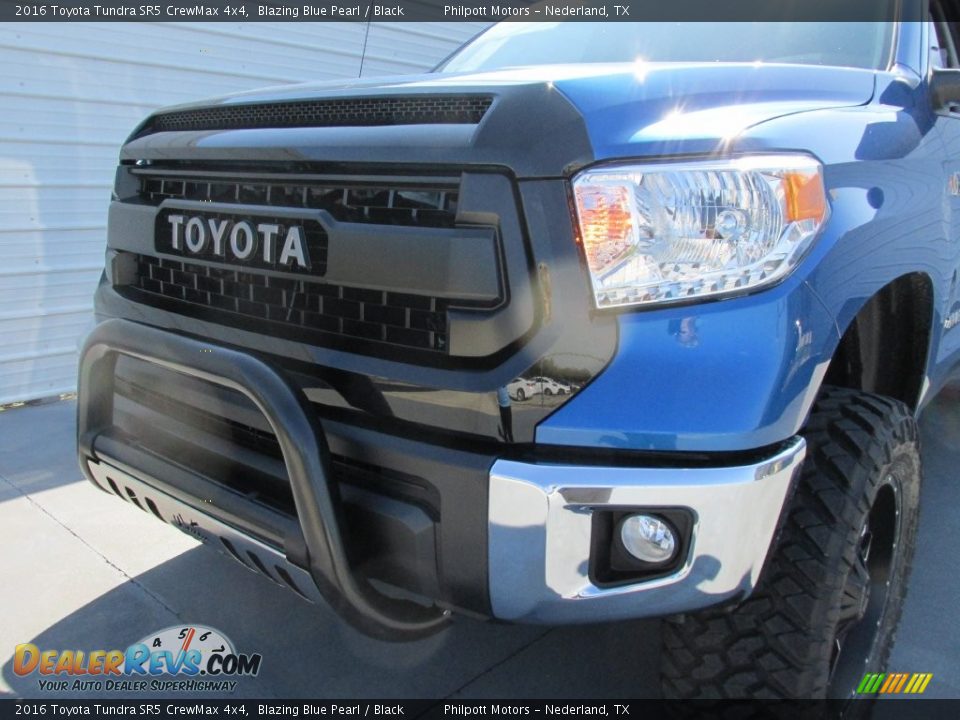 2016 Toyota Tundra SR5 CrewMax 4x4 Blazing Blue Pearl / Black Photo #10