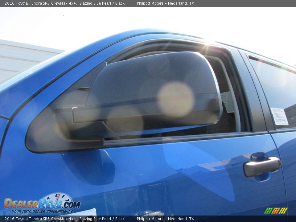 2016 Toyota Tundra SR5 CrewMax 4x4 Blazing Blue Pearl / Black Photo #12
