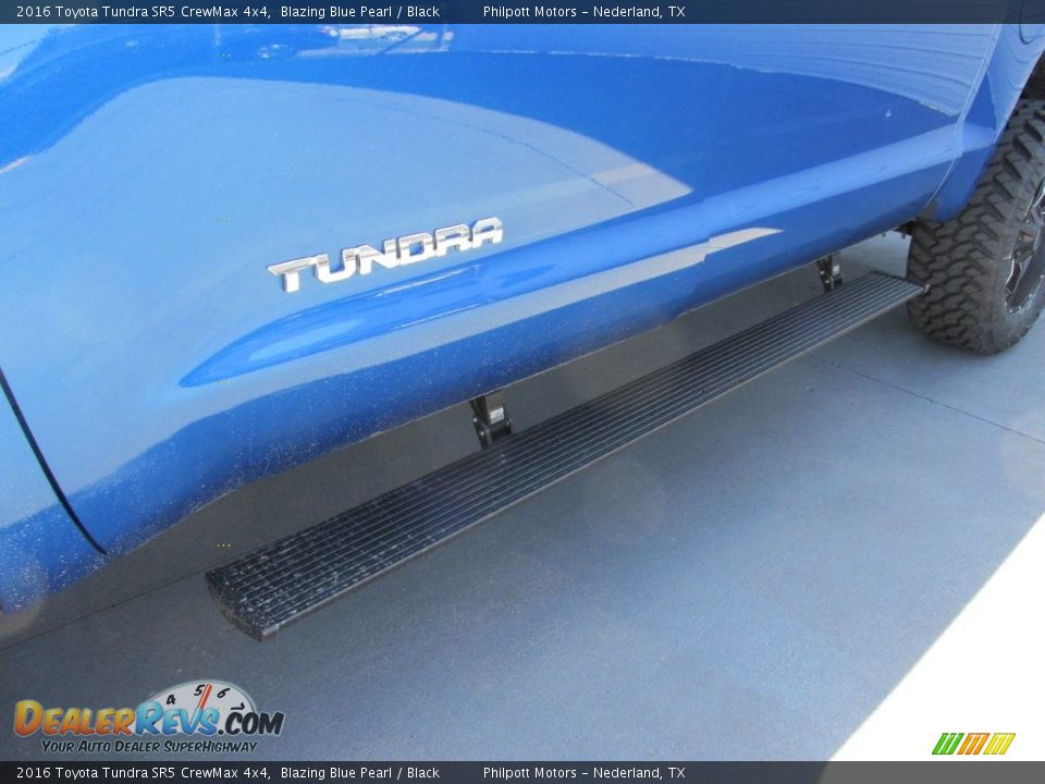 2016 Toyota Tundra SR5 CrewMax 4x4 Blazing Blue Pearl / Black Photo #13
