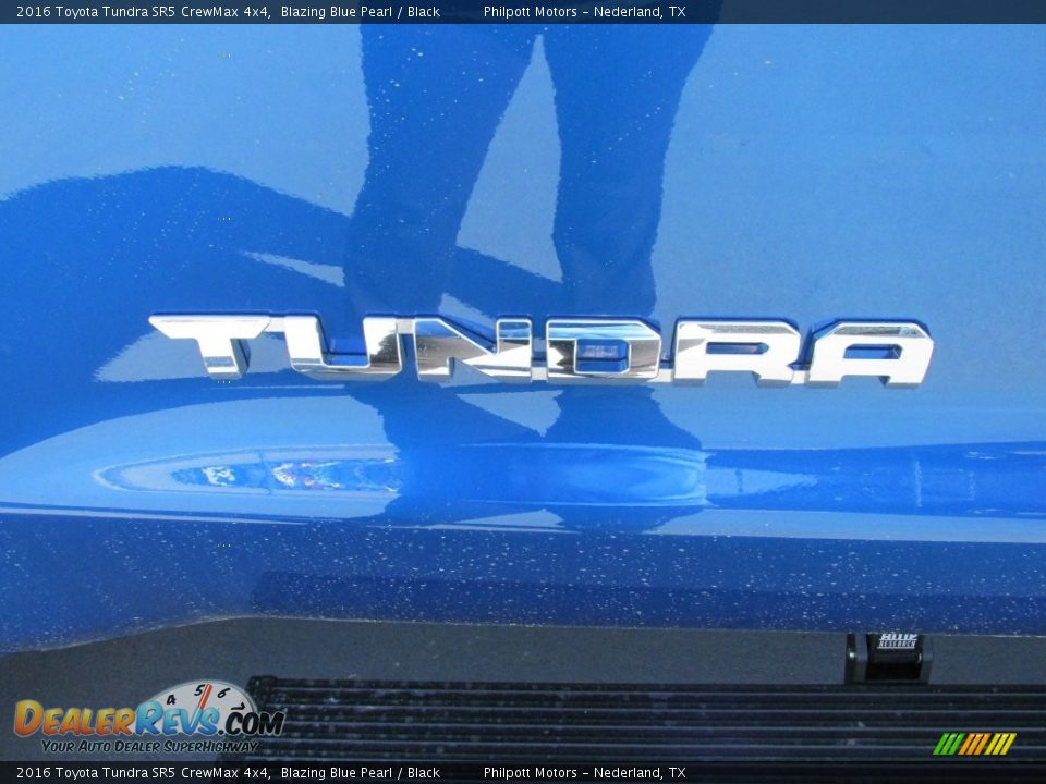 2016 Toyota Tundra SR5 CrewMax 4x4 Blazing Blue Pearl / Black Photo #15