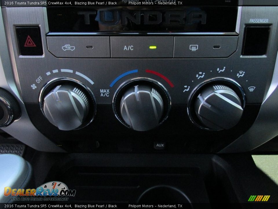 2016 Toyota Tundra SR5 CrewMax 4x4 Blazing Blue Pearl / Black Photo #28