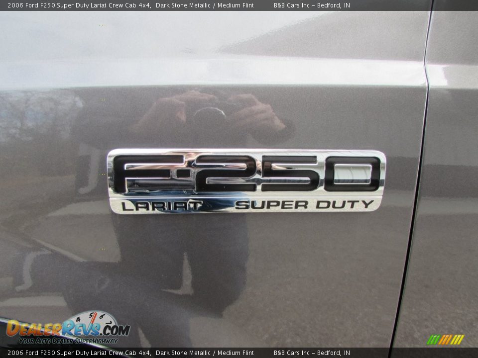 2006 Ford F250 Super Duty Lariat Crew Cab 4x4 Dark Stone Metallic / Medium Flint Photo #10