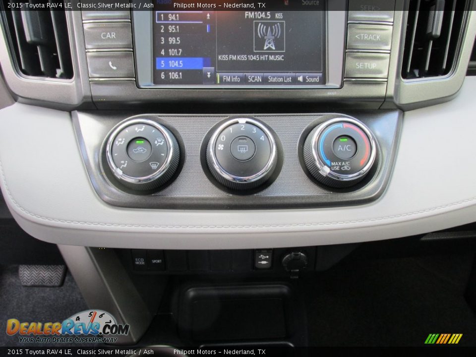 2015 Toyota RAV4 LE Classic Silver Metallic / Ash Photo #26