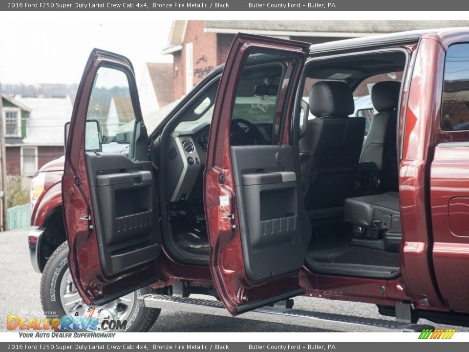 2016 Ford F250 Super Duty Lariat Crew Cab 4x4 Bronze Fire Metallic / Black Photo #9