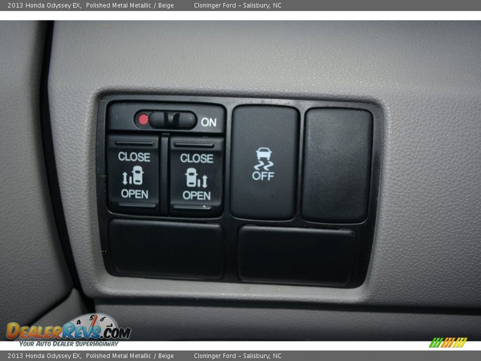 2013 Honda Odyssey EX Polished Metal Metallic / Beige Photo #26