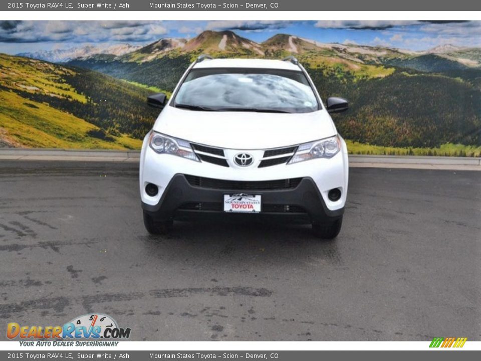 2015 Toyota RAV4 LE Super White / Ash Photo #2
