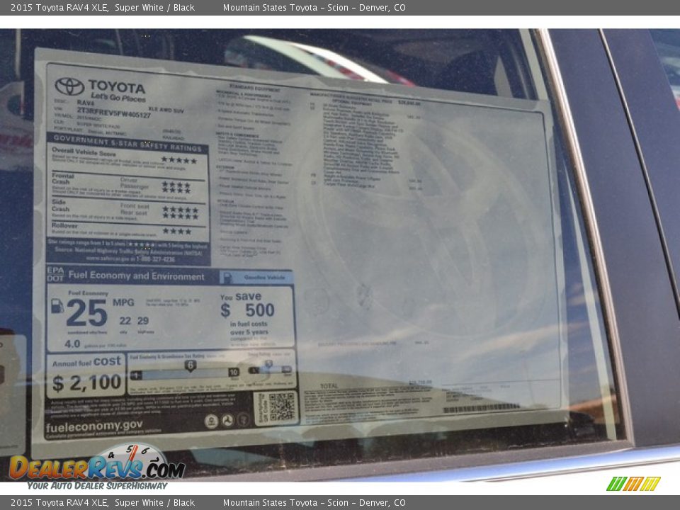 2015 Toyota RAV4 XLE Super White / Black Photo #10