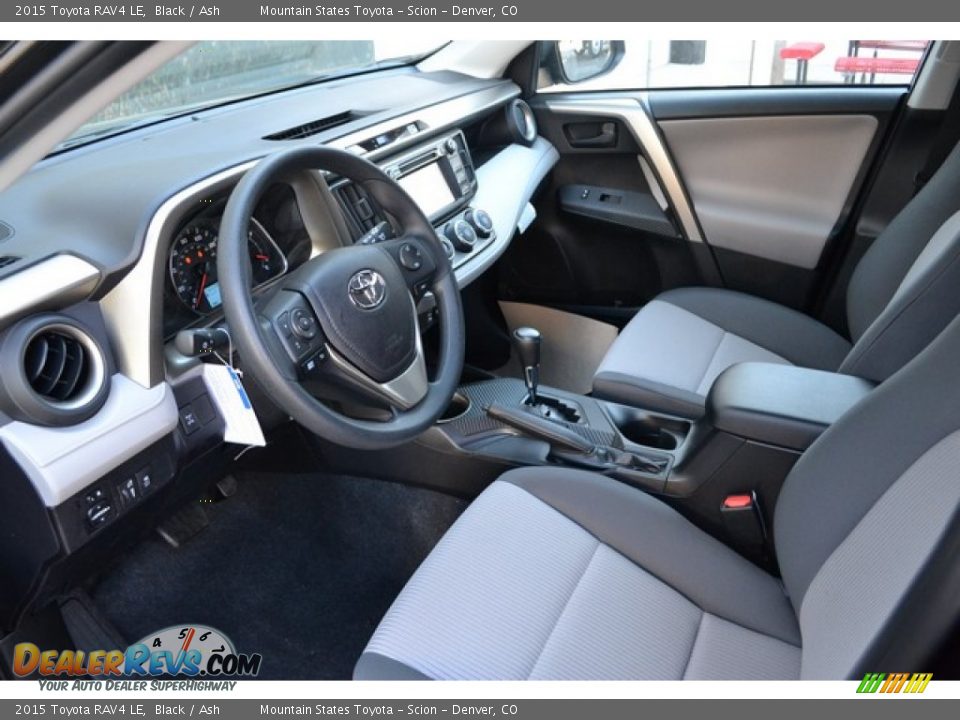 2015 Toyota RAV4 LE Black / Ash Photo #5