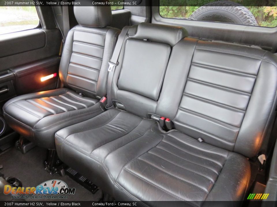 Rear Seat of 2007 Hummer H2 SUV Photo #15