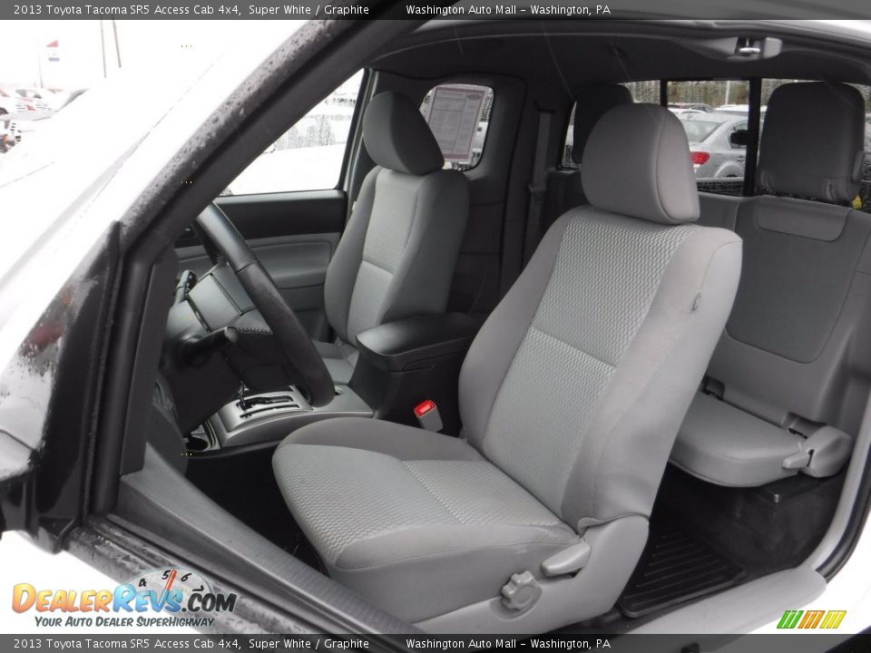 2013 Toyota Tacoma SR5 Access Cab 4x4 Super White / Graphite Photo #15