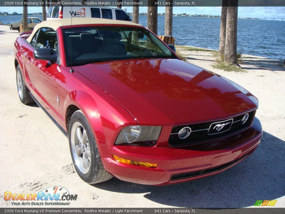 2006 Ford Mustang V6 Premium Convertible Redfire Metallic / Light Parchment Photo #22