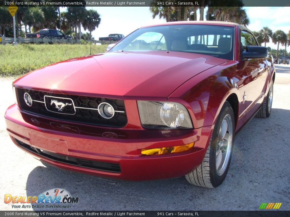 2006 Ford Mustang V6 Premium Convertible Redfire Metallic / Light Parchment Photo #32