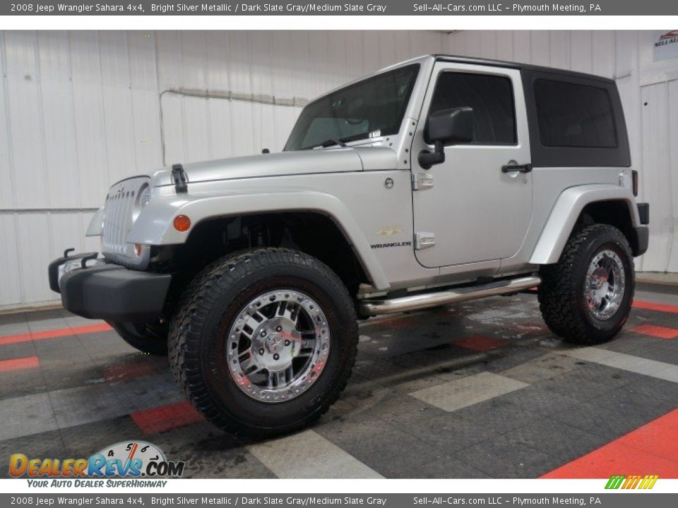 2008 Jeep Wrangler Sahara 4x4 Bright Silver Metallic / Dark Slate Gray/Medium Slate Gray Photo #2