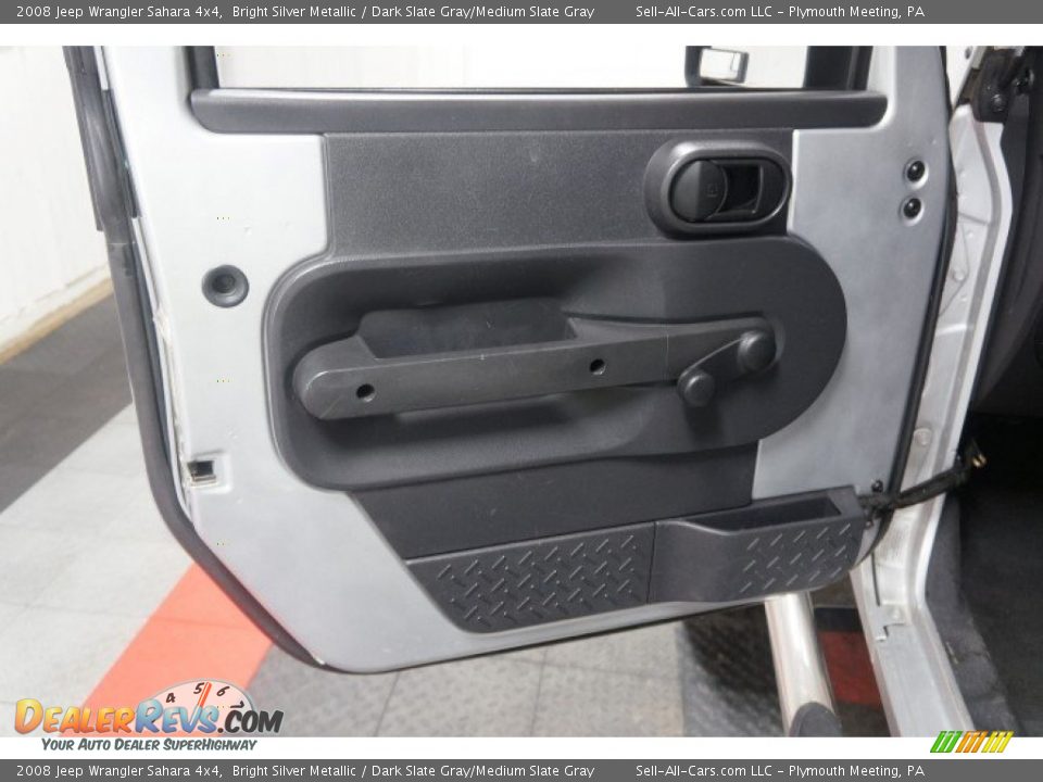 2008 Jeep Wrangler Sahara 4x4 Bright Silver Metallic / Dark Slate Gray/Medium Slate Gray Photo #12