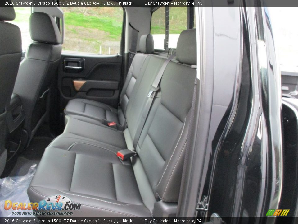 2016 Chevrolet Silverado 1500 LTZ Double Cab 4x4 Black / Jet Black Photo #12